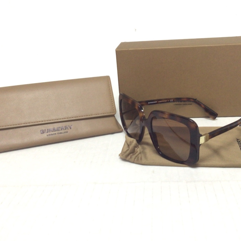 🔥 SALE🔥Authentic Burberry Havana Brown Sunglasses With Case/Box - Picture 5 of 5